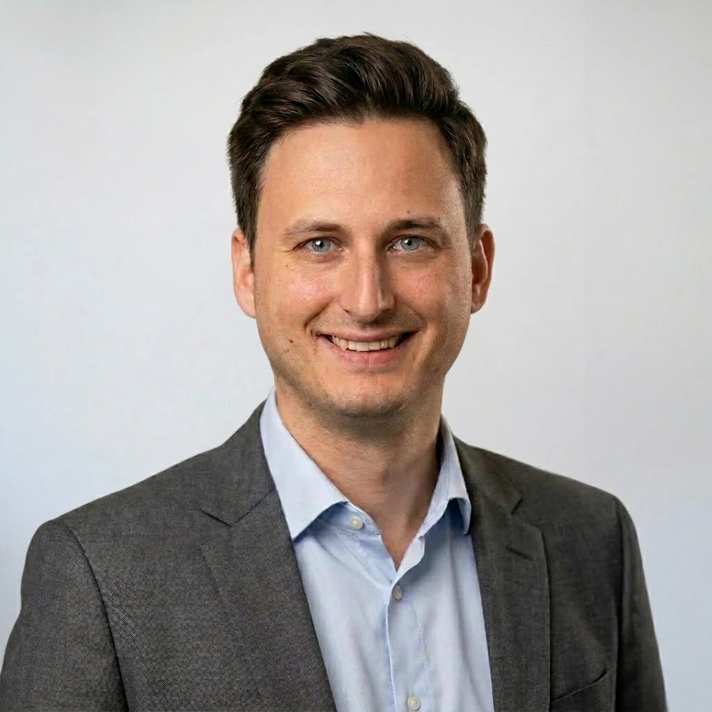 <p class="para-2-light">Martin Breitkreuz</p>